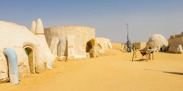 Tunezja. Wioska imitująca krajobraz na Tatooine, opuszczona po nakręceniu „Gwiezdnych Wojen” 