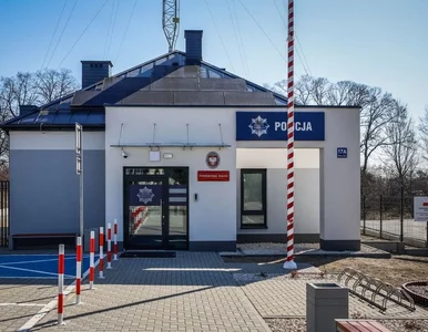 Miniatura: Chwile grozy na posterunku w Mircu. Rzucił...