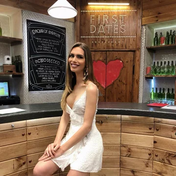 Angela Ponce 