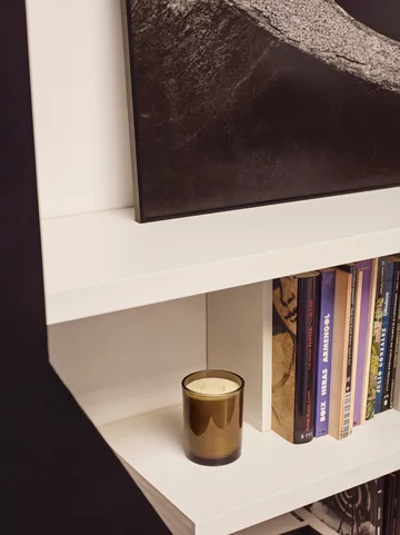 Kolecja A view of Hedonism Kave Home zaprezentowana w domu barcelońskiego fotografa i restauratora Leopoldo Pomésa 