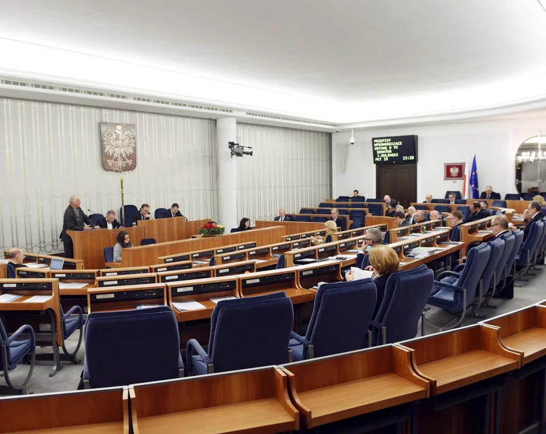 Miniatura: PiS schodzi z kursu kolizyjnego? Senat...