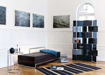 Projekty Eileen Gray &ndash; stolik E1027, Day Bed i&nbsp;parawan Brick Screen