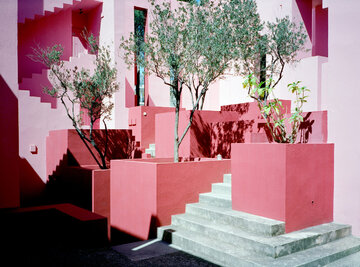 La Muralla Roja, osiedle projektu Ricardo Bofill Taller de Arquitectura