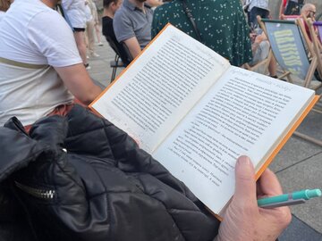 Pani Teresa uczy się języka ukraińskiego