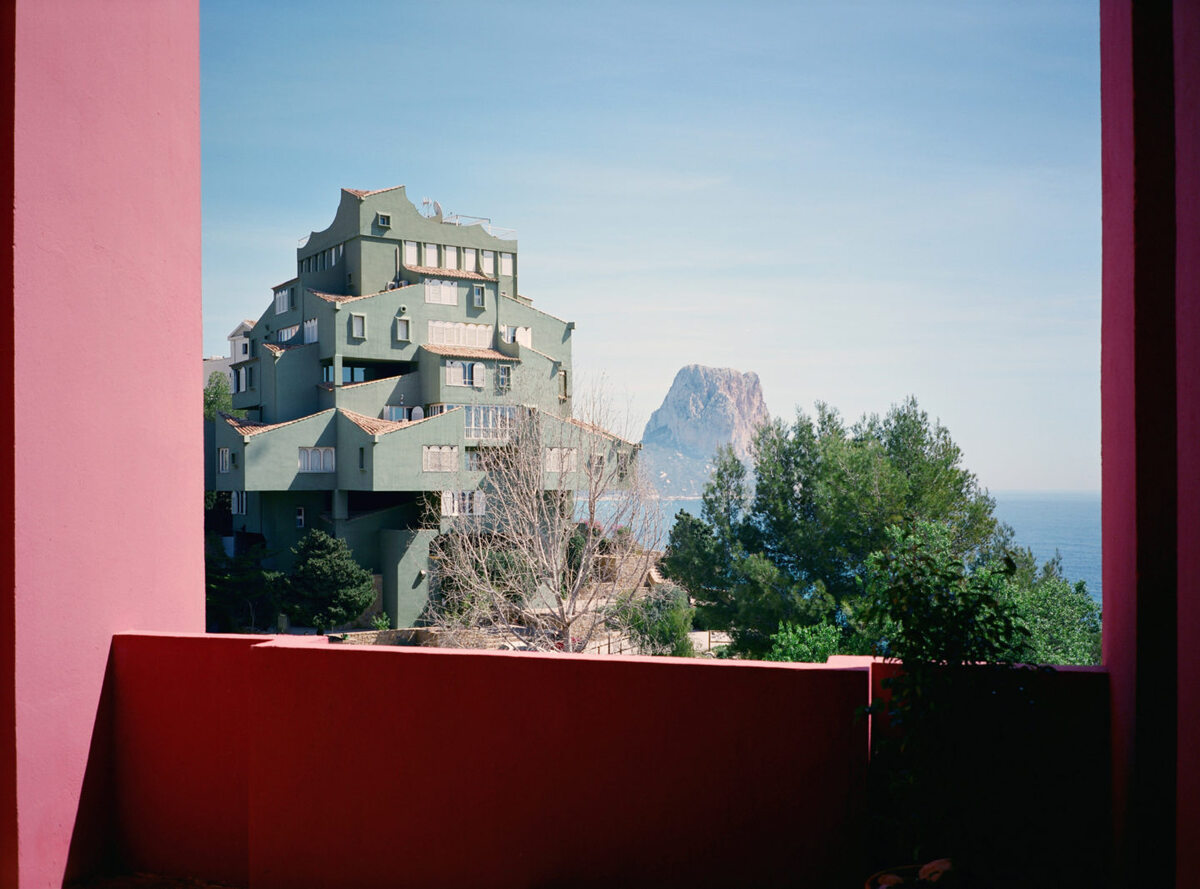 La Muralla Roja, osiedle projektu Ricardo Bofill Taller de Arquitectura Ricardo Bofill, La Muralla Roja