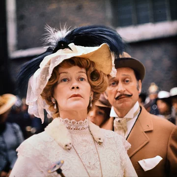 Kadr z filmu „'Dulscy” 1975. Kadr z filmu „Dulscy” w reżyserii Jana Rybkowskiego, n/z Alina Janowska.