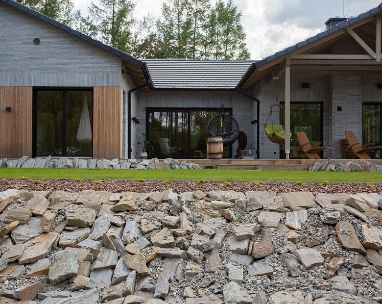 Miniatura: Dom, który oddycha zielenią