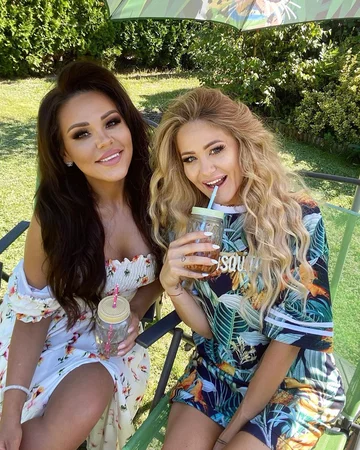 Sylwia Bomba i Ewa Mrozowska 