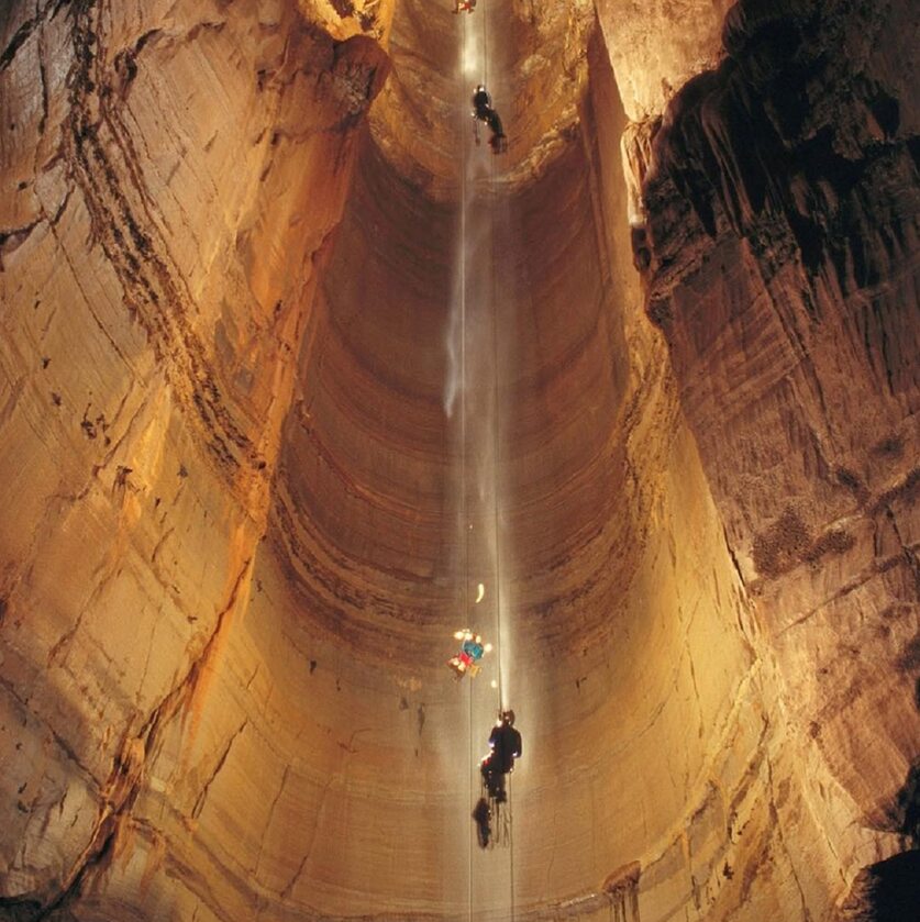 Krubera Cave, Abchazja 
