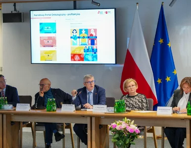 Miniatura: Okrągły stół w Sejmie: warto zwiększyć...