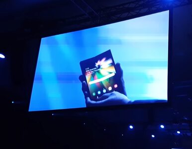 Miniatura: Samsung pokazał pierwszy składany telefon....