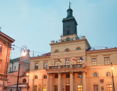 Miniatura: Z budynku ratusza zdjęto ukraińską flagę....