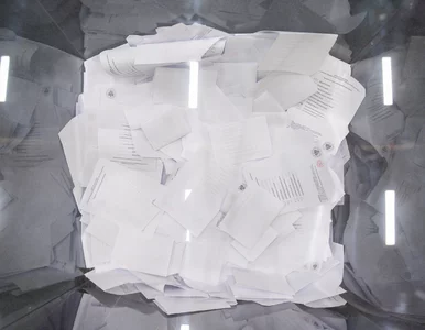 Miniatura: Podczas pierwszej tury zaginęło 45 tys....