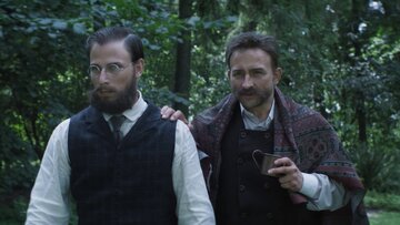 Kadr z&nbsp;filmu  &bdquo;Piłsudski&rdquo;