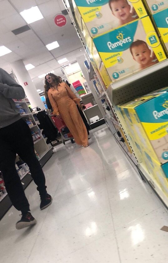 Beyonce w sklepie Target w Westwood 