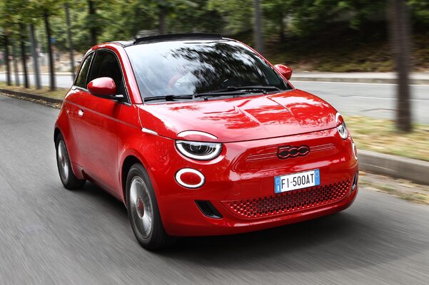 Miniatura: Fiat 500 (RED)