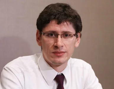 Miniatura: Poseł Gromadzki wyprowadzony z sali przez...