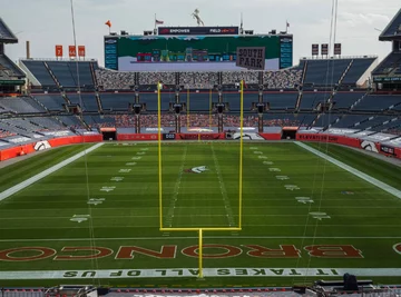 Postaci z serialu „South Park” na stadionie drużyny Denver Broncos 