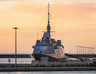 Miniatura: Francuska fregata zaatakowana na Morzu...