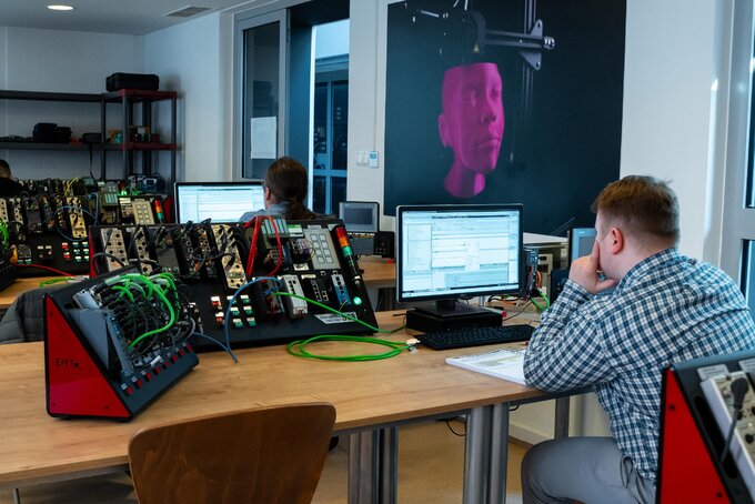 Projekt EDIH-SILESIA i&nbsp;zaplecze szkoleniowe EMT-Systems