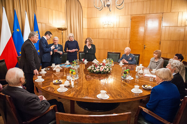 Miniatura: Spotkanie Mateusza Morawieckiego ze...