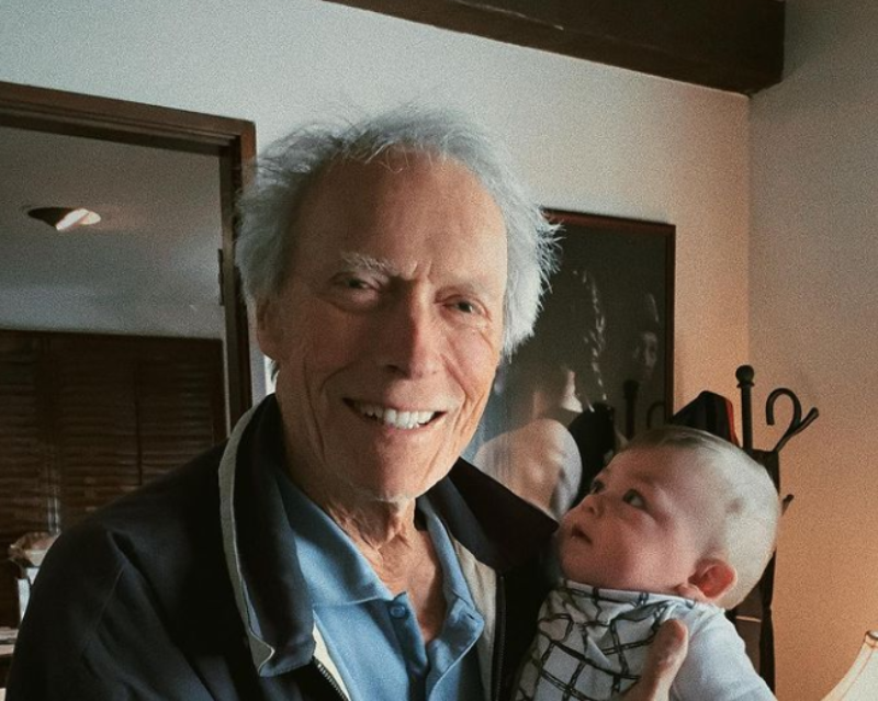 Clint Eastwood z wnukiem 