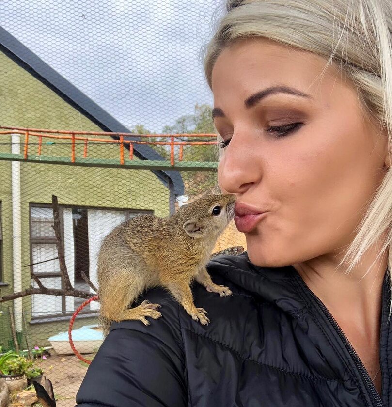 Simone i jej wiewiórka 