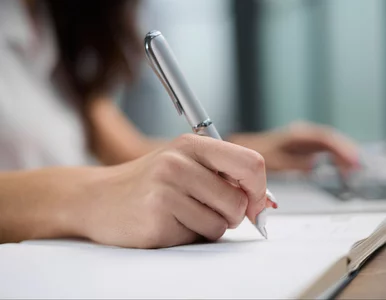Miniatura: QUIZ ortograficzny z wyrazami na literę...