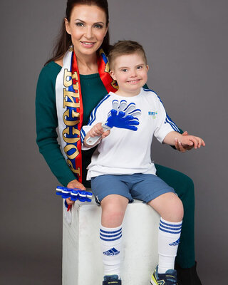 Miniatura: Rosyjska aktorka urodziła syna w wieku 49...