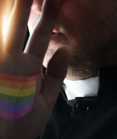 Dzierżanowski: Znam księdza-geja. Jest kapłanem z powołania, ojcem...