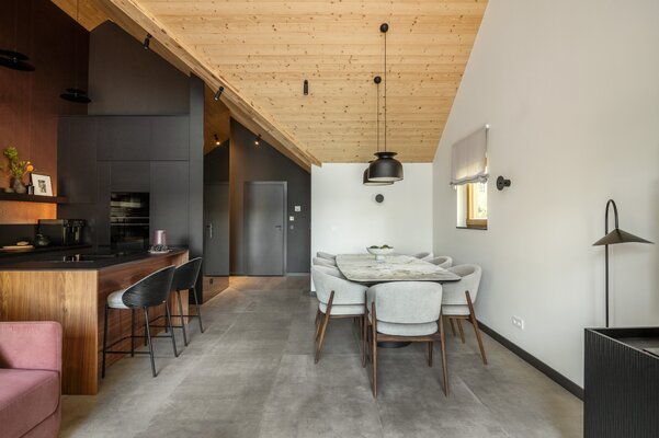 Miniatura: Nowoczesny dom na Mazurach, projekt Decoroom