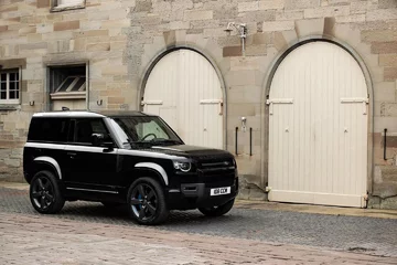 Land Rover Defender V8 