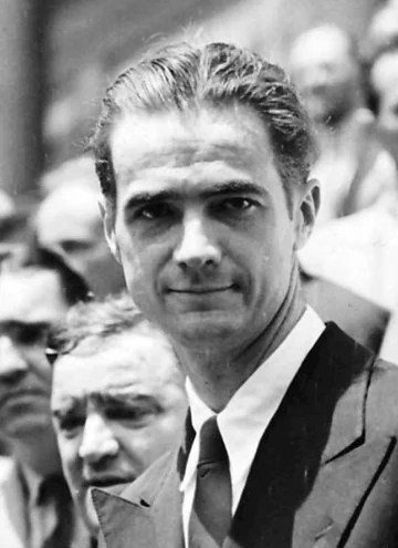 Howard Hughes 