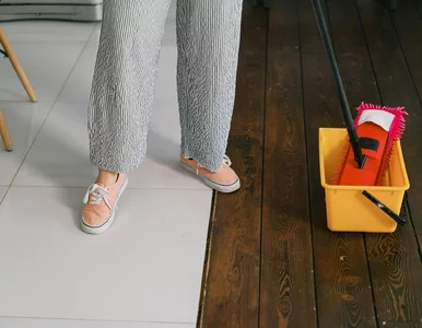 Miniatura: Dodaję do wiaderka trzy składniki i...