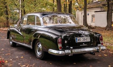 Mercedes-Benz 300d W189 Adenauer