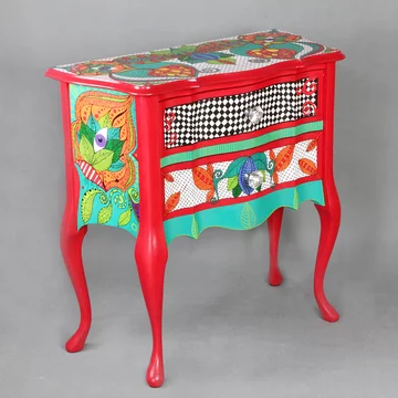 Komoda Królowa Kier autorstwa Luizy Poredy / ArtPoPo.pl