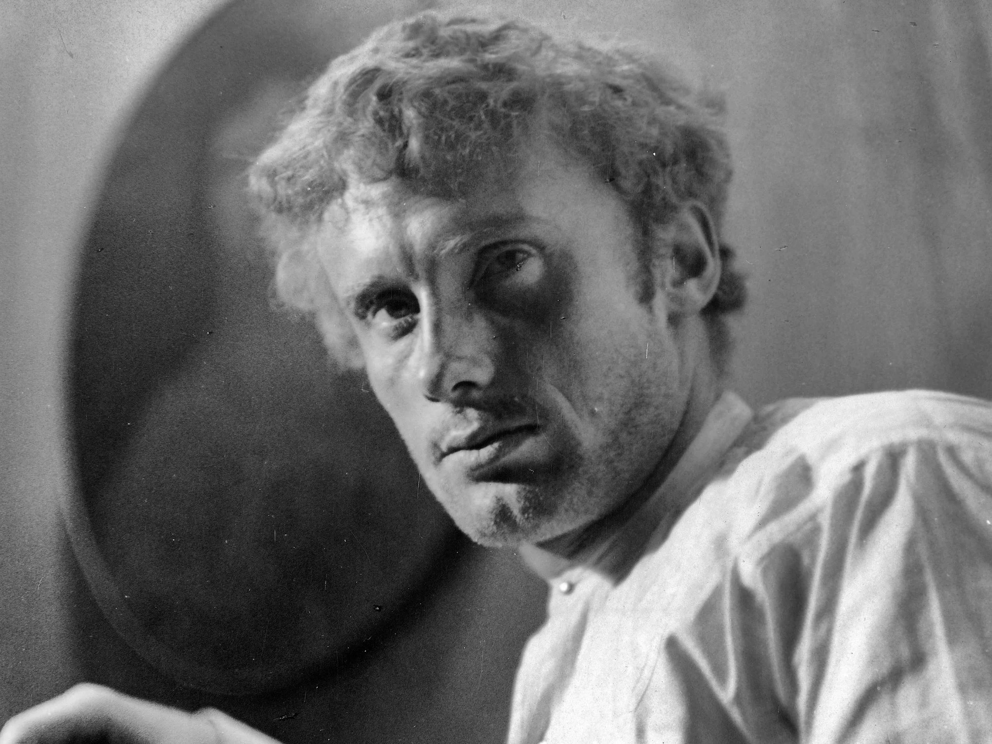 Poznajesz tego aktora? To: