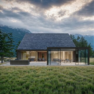Dom ze schronem Scorpio House, projekt BXB Studio