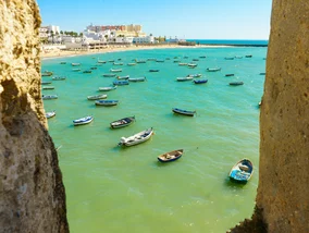 Miniatura: Otoczone oceanem z trzech stron....