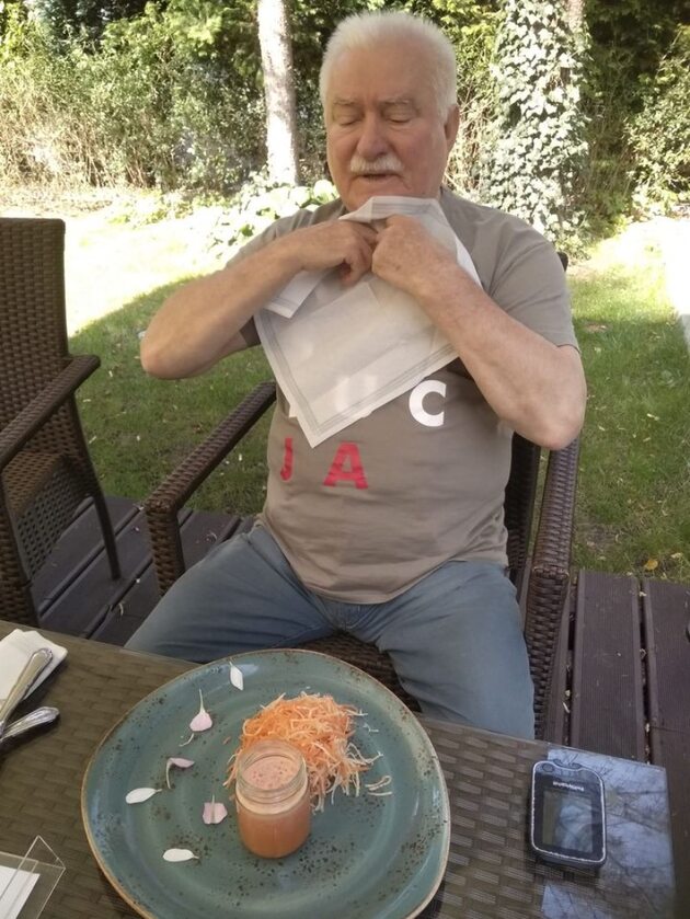 Lech Wałęsa na Facebooku relacjonuje wizytę w Lądku-Zdroju 