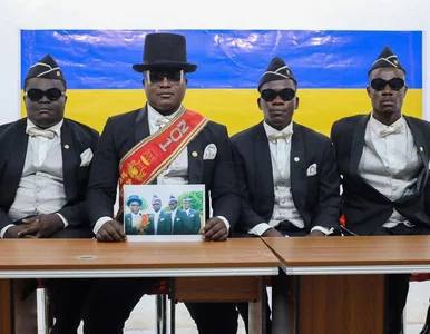 Miniatura: Tańcząc z trumnami zebrali milion dolarów,...