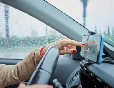 Miniatura: TomTom z bezpłatną nawigacją. Producent...