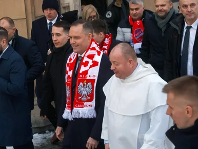 Miniatura: Nawrocki i skazany szef gangu? Burza po...