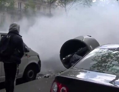 Miniatura: Starcia demonstrantów z policją w Paryżu....