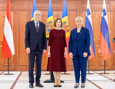 Miniatura: Pies Mai Sandu ugryzł prezydenta Austrii....