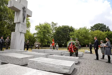 Prezydent oddał hołd ofiarom rzezi wołyńskiej 