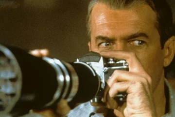 Kadr z filmu „Okno na podwórze” 