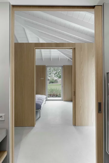 Dom dla seniorów. Mieszkają na jednej działce z dziećmi i wnukami. Projekt i29 architects 