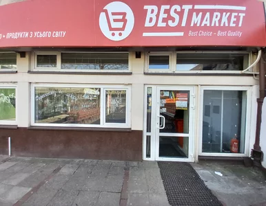 Miniatura: Ukraińskie markety podbijają polskie...