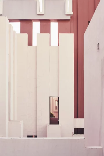 La Muralla Roja, osiedle projektu Ricardo Bofill Taller de Arquitectura Ricardo Bofill, La Muralla Roja